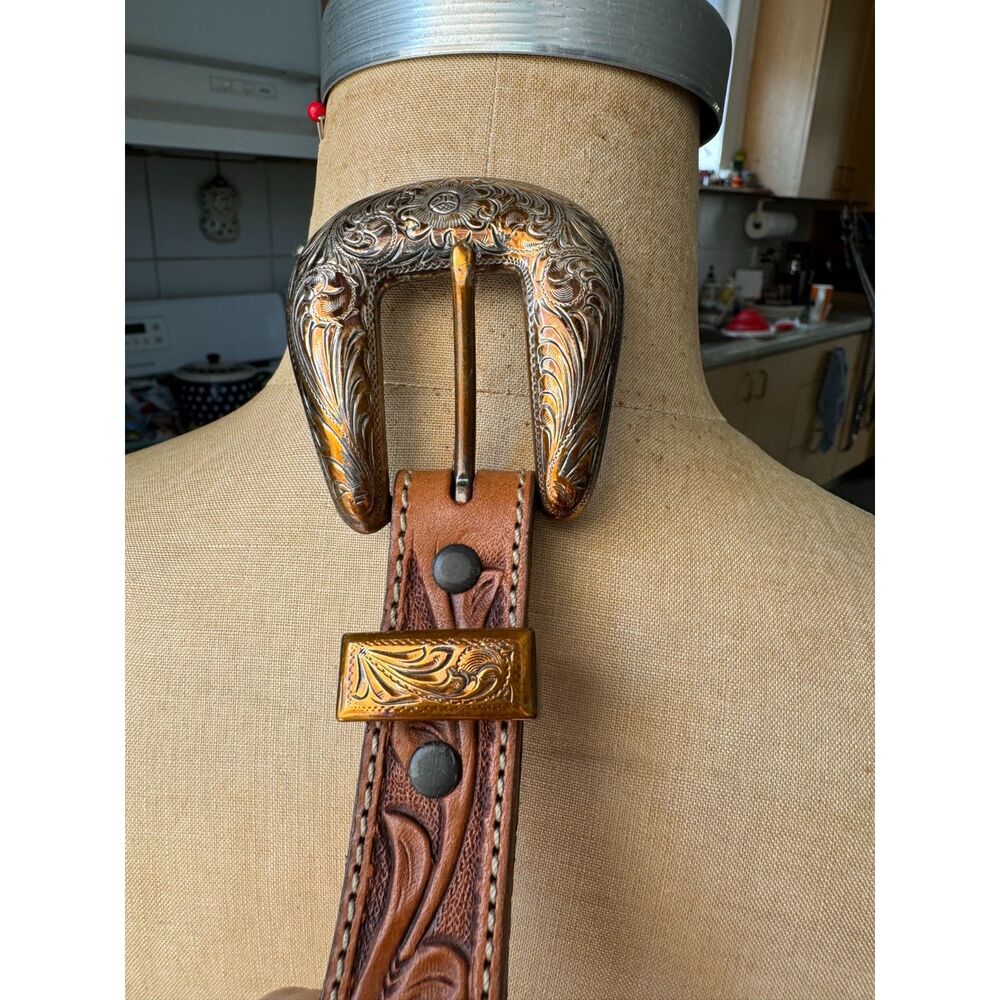 VTG Tony Lama 100% Leather Tooled Saddle Brown Western Belt SZ 38 Made in USA - Picture 3 of 9